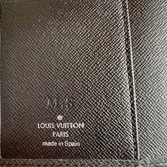 Louis Vuitton PM Taiga Agenda Cover - Picture 7 of 11